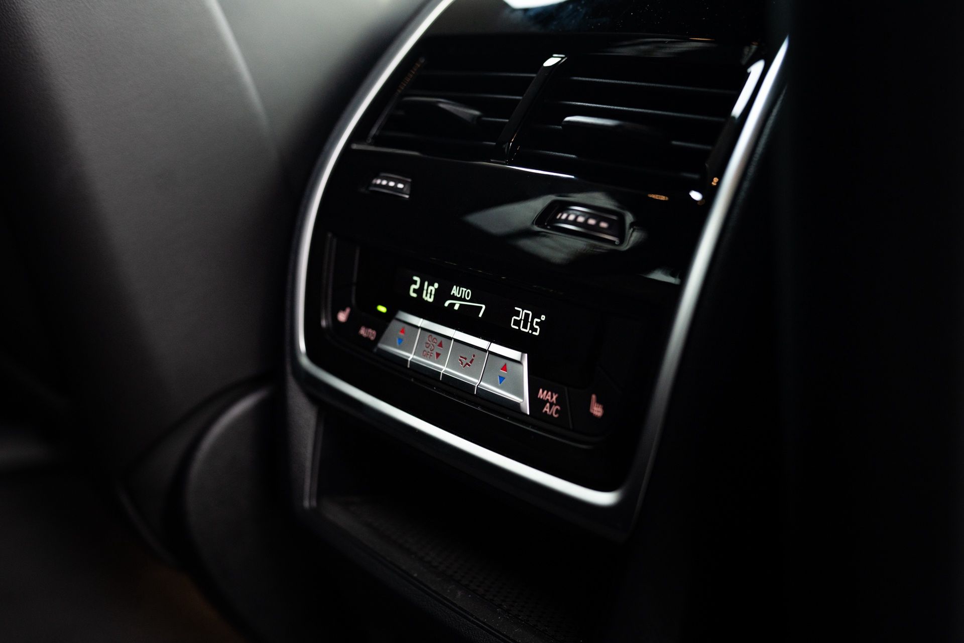 BMW X7 M60i