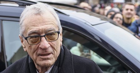 Prezent dla Roberta De Niro znaleziony w second-handzie? Jest komentarz