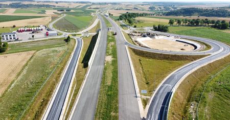 Wkrótce otwarcie nowego odcinka S7. Skomplikowany wjazd i wyjazd