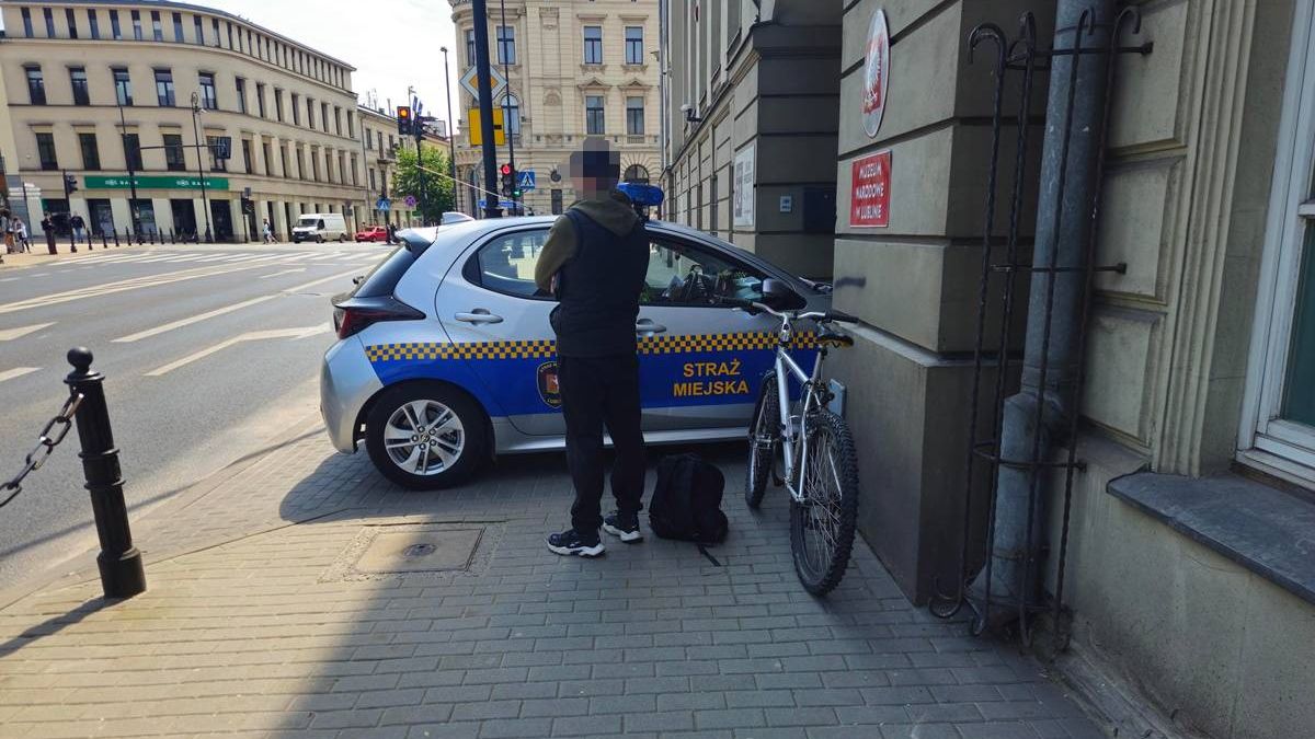 Rowerzysta ukarany za przejazd po przejściu dla pieszych