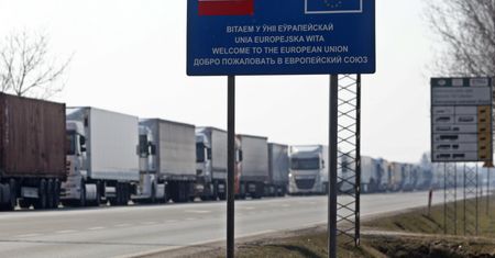 Rosja grozi sankcjami. Zamknie drogi polskim tirom? "Kilkaset firm w niełatwej sytuacji"