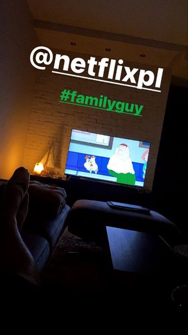 Daniel Martyniuk relaksuje się w mieszkaniu