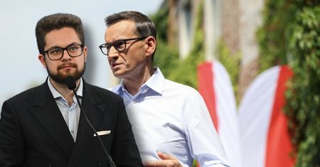 Rzecznik Konfederacji uderza w Morawieckiego. "Marionetka"