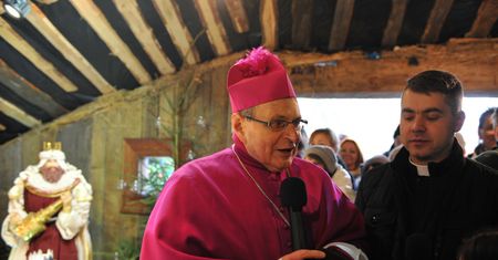 Burza po słowach bp. Długosza. Jest zapowiedź "stanowczej reakcji"
