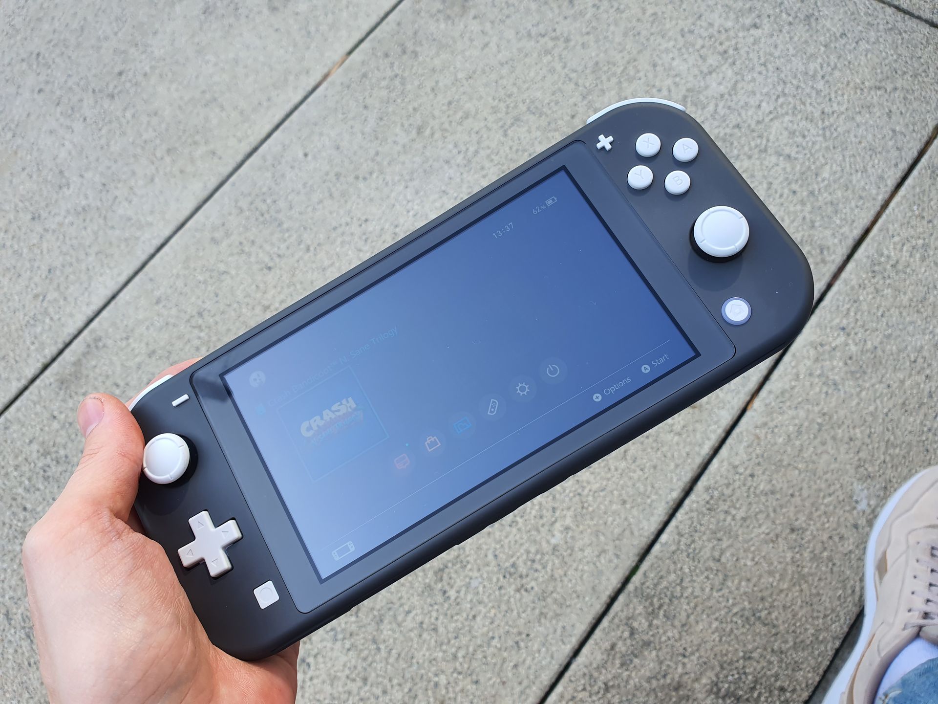 Nintendo Switch Lite – test. Żywy dowód na to, że smartfony nie zabiły konsol przenośnych 5