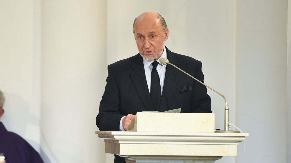 Piotr Fronczewski przemawiał w trakcie pogrzebu kompozytora