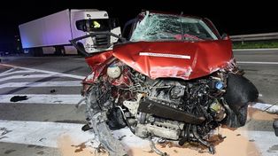 Zasnął za kierownicą na A4. Cztery osoby w szpitalu