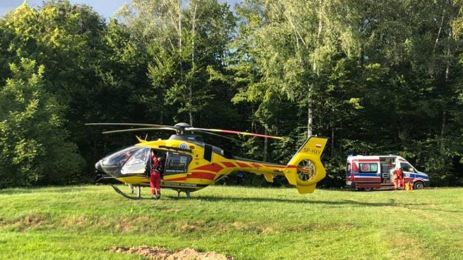 Śmigłowiec Lotniczego Pogotowia Ratunkowego zabrał chłopca do szpitala