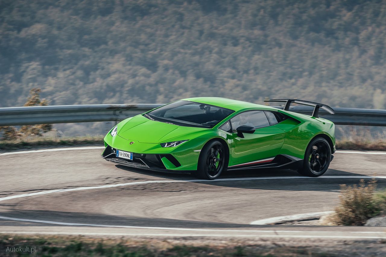 Lamborghini wyprzedało już prawie całą roczną produkcję. Będzie rekord?