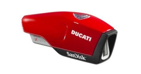 Szybki pendrive dla fanów szybkich motocykli!