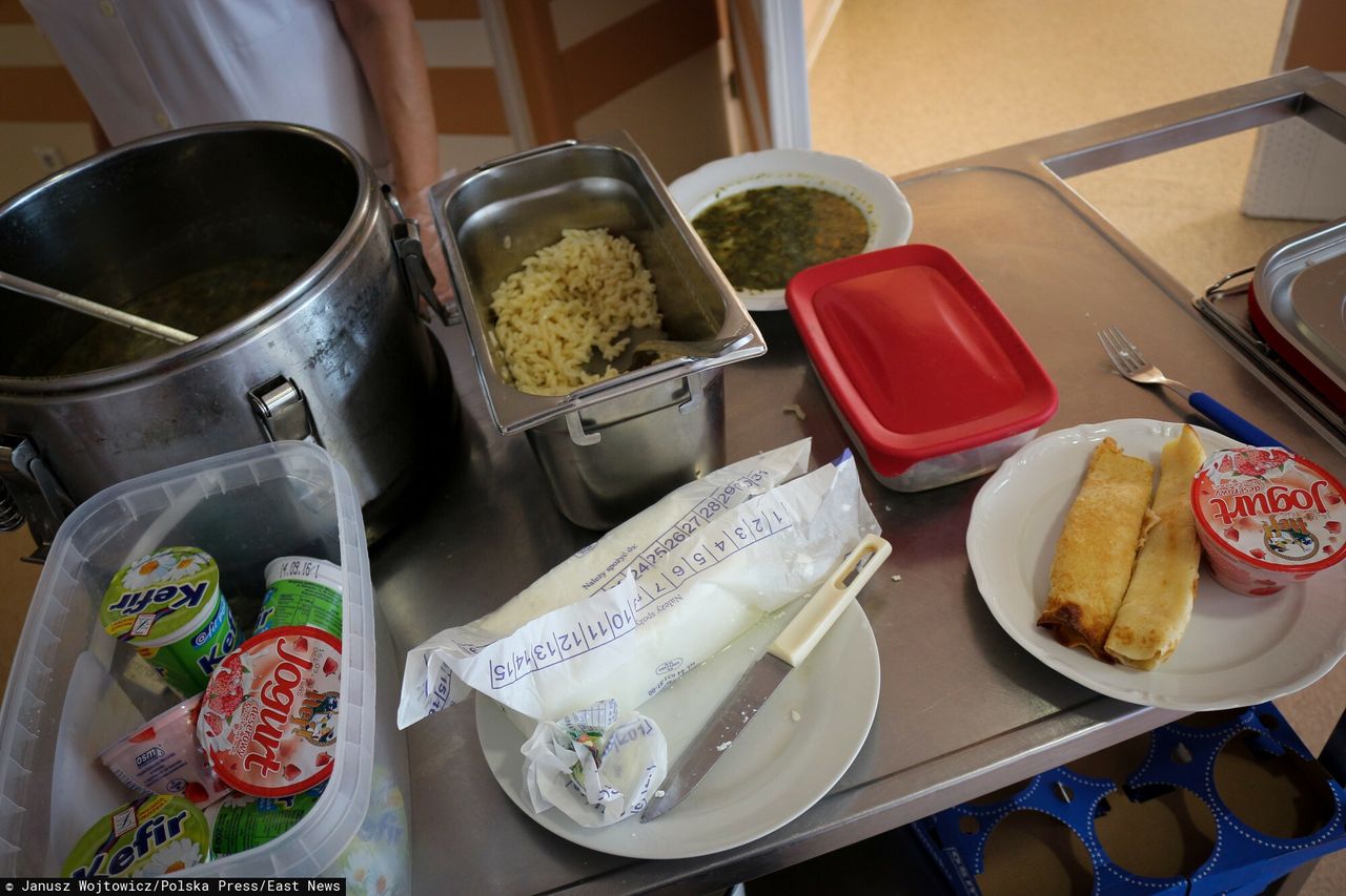 Stawki żywieniowe idą w dół. Szpitale biją na alarm