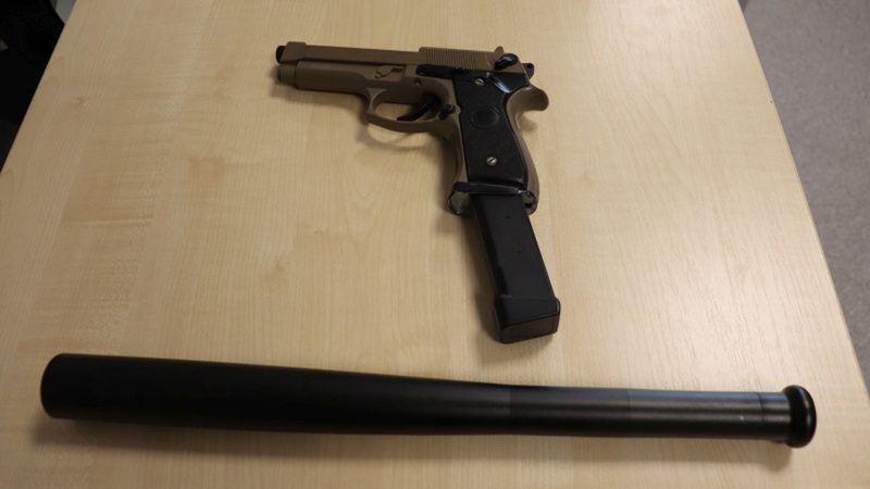 Mężczyźni zaatakowali mieszkańca Lubina pałką teleskopową oraz wiatrówką