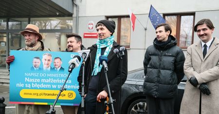 Rządowa wojna o małżeństwa jednopłciowe