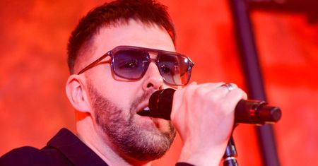 Dyskoteka, której inwestorem jest Grzegorz Hyży, zatruwa życie mieszkańców Poznania: "Żyjemy jak na Woodstocku, TYLKO BŁOTA BRAKUJE"