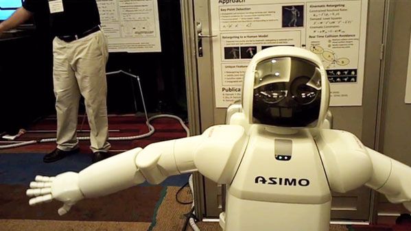 ASIMO potrafi naśladować każdy Twój ruch! [wideo]
