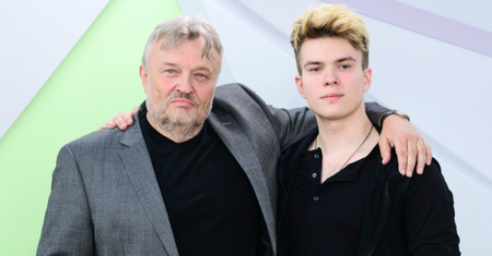 Krzysztof Cugowski promuje najmłodszego syna. Uspokajmy, nie planuje kariery muzycznej...