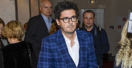 Kuba Wojewódzki w lamborghini. Obok niego tajemnicza kobieta
