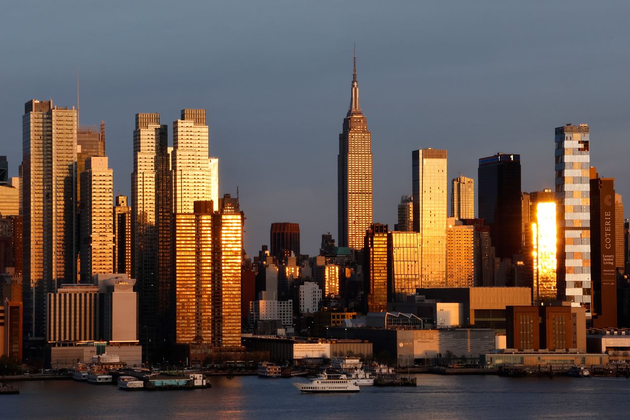 America's cities face an uncertain future as land sinks