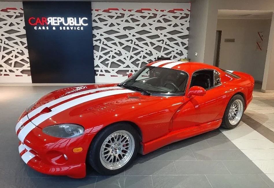 Dodge Viper GTS z Polski może być dobrą inwestycją. Cena nie szokuje