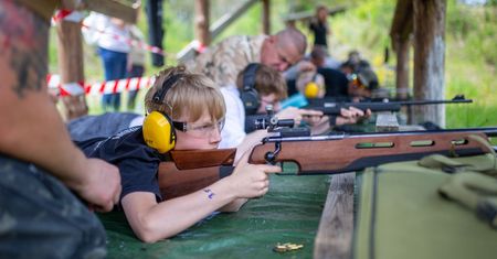 Mnóstwo atrakcji dla najmłodszych. Dzień Dziecka na strzelnicy w Kuleszewie [ZDJĘCIA]
