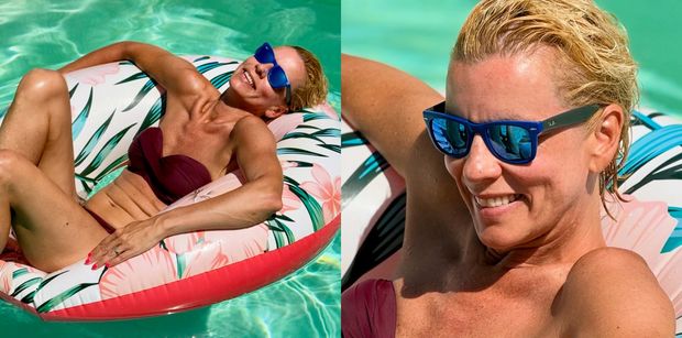 Anita Werner w bikini pluska się w basenie na włoskich wojażach (ZDJĘCIA)
