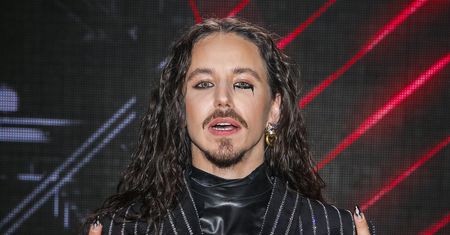 Rydzyk o "pokusach". Szpak pokazał jego zdjęcie i opatrzył komentarzem