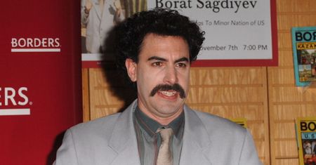Borat reklamuje marihuanę. Sacha Baron Cohen chce 9 milionów odszkodowania