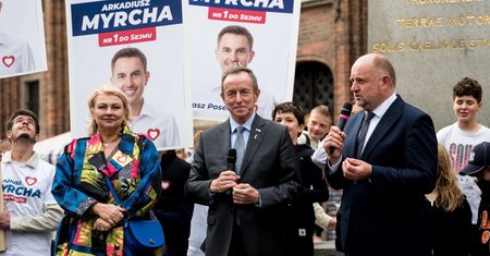 Zwodzą "podszytą fałszem" nazwą. Grodzki ostrzega wyborców