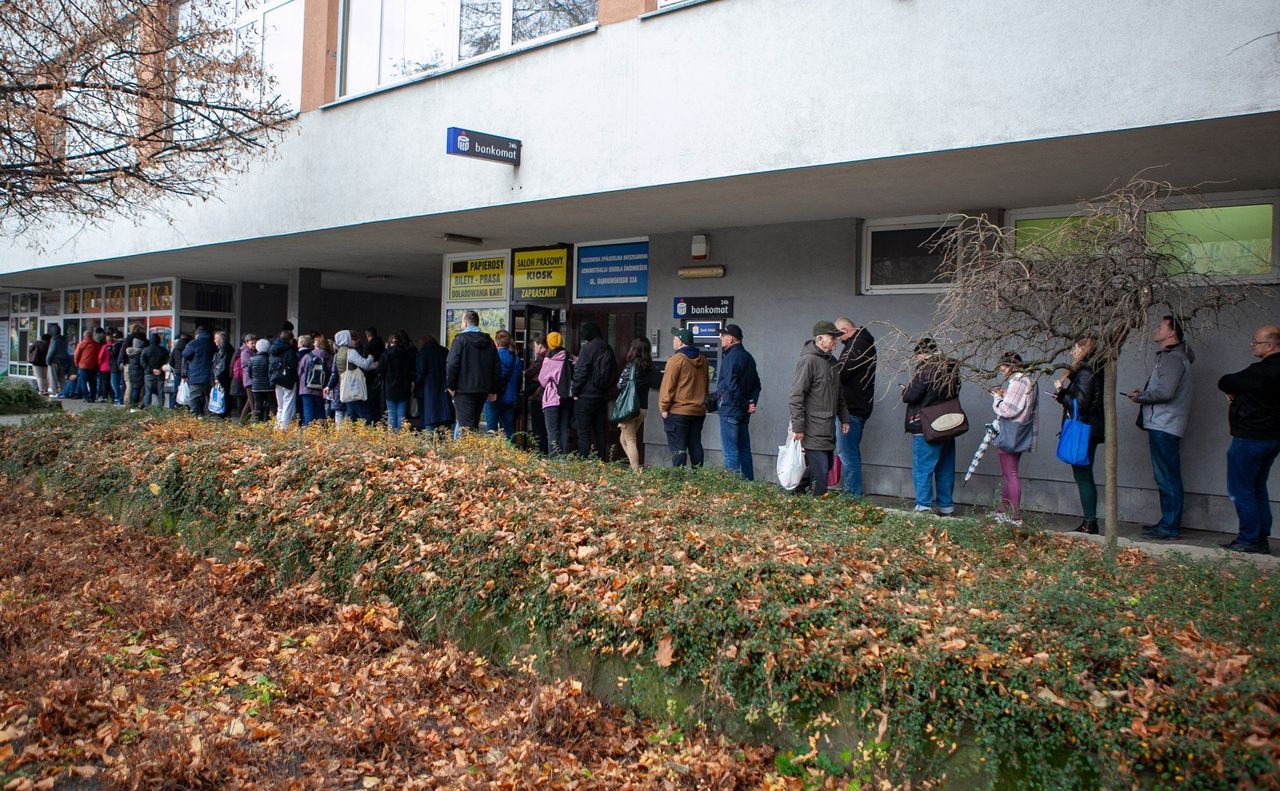 Rzeszów: Czekali w kolejce kilka godzin. Powodem książki elektroniczne