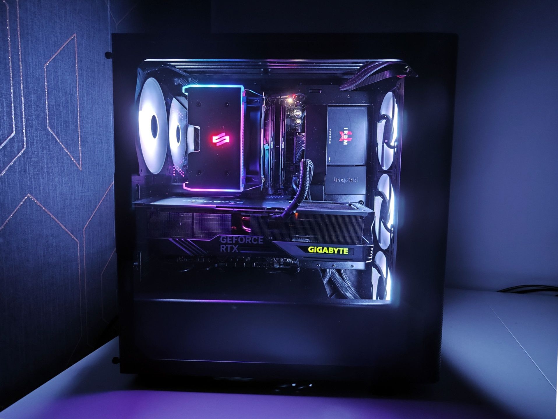 be quiet! Pure Base 501 LX - podświetlenie LED