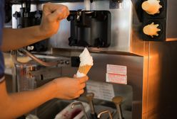 Nadmorskie lody z bakteriami. Sanepid wziął pod lupę automaty