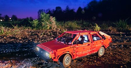 Wierna kopia Poloneza z klocków Lego
