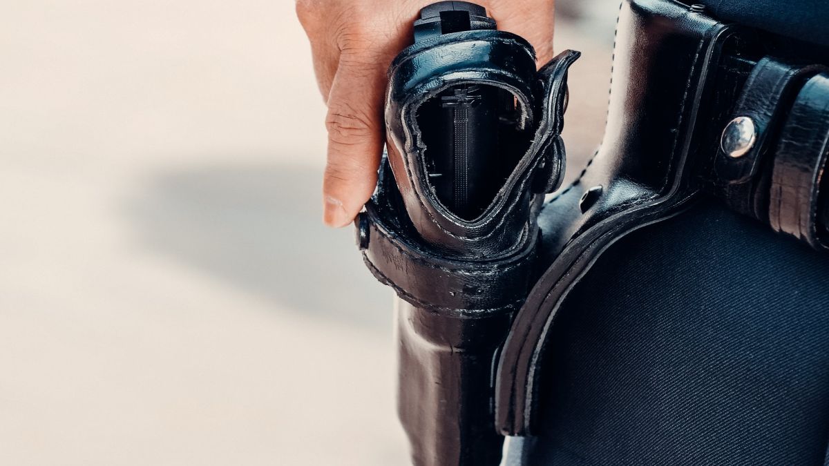 Napastnik zaatakował policjanta