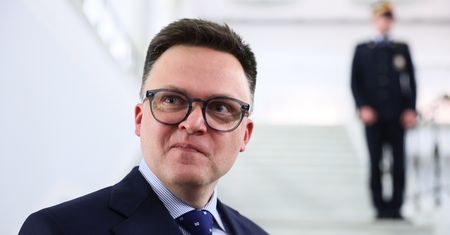 Hołownia grzmi. "Panowie Wąsik i Kamiński są przestępcami"