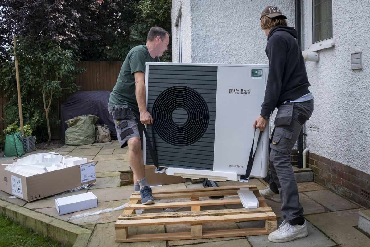 They have problems with heat pumps.  'We were left without help'