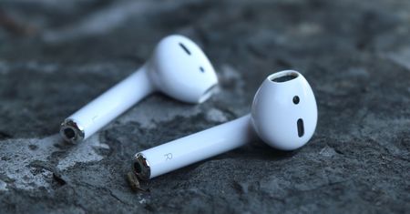 AirPods zarabiają więcej dla Apple niż wynoszą przychody Twittera