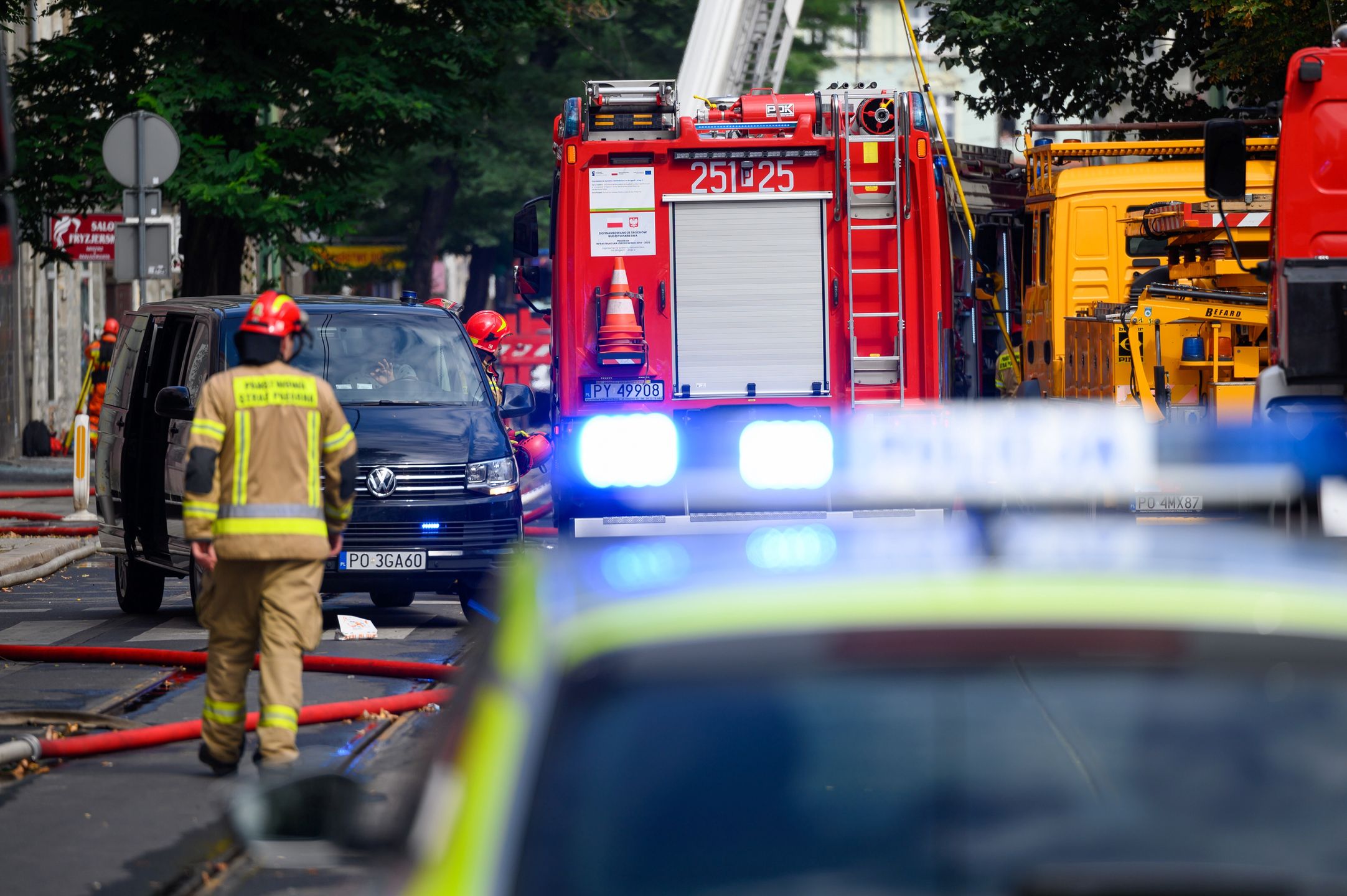 Miejsce nocnego po�aru i wybuchu
Jakub Kaczmarczyk
kamienica, Poznaniu, Pozna�, po�ar, stra�, stra�acy, wybuch