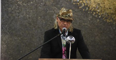 Pogrzeb Kory. Kamil Sipowicz i Magdalena Środa wygłosili wzruszające przemowy. "BOGINIE NIE UMIERAJĄ"