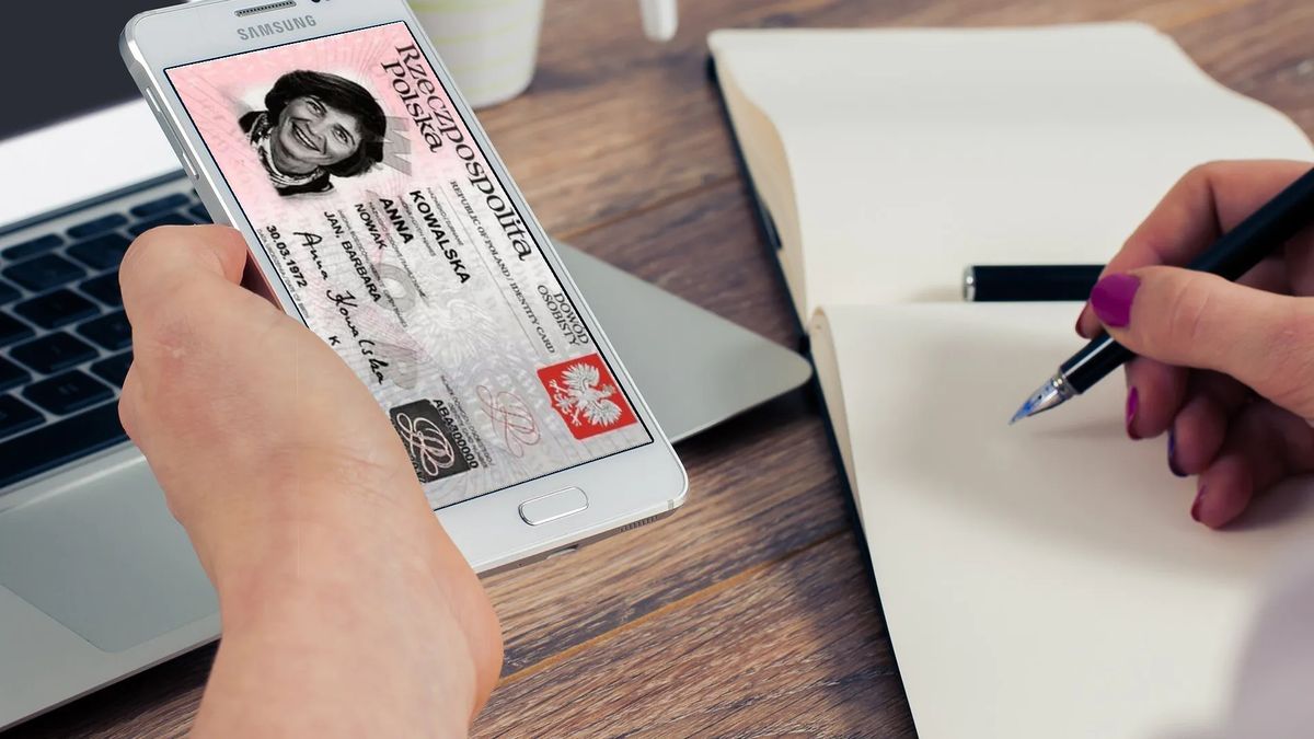 mObywatel jako pełnoprawny dowód osobisty. Projekt ustawy już jest 1