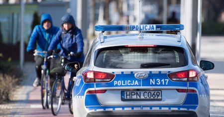 Ekspresówką na rowerze. Mężczyznę zatrzymała policja