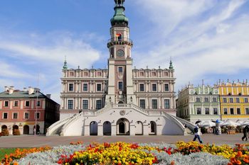 Pogoda w Zamościu. Prognoza na poniedziałek 23 lutego. Duże zachmurzenie, sucho do popołudnia