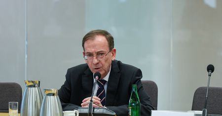 Kamiński przed komisją. Spór wybuchł, gdy tylko się przedstawił