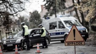 Będąc pod wpływem alkoholu doprowadził do śmiertelnego wypadku. Sąd postanowił zatrzymać go w areszcie