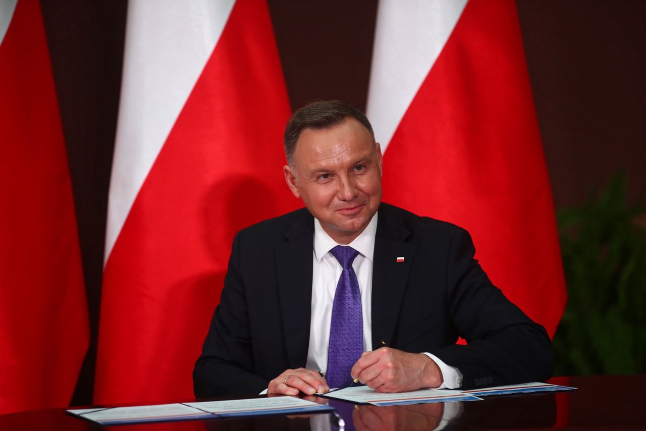 Andrzej Duda podpisał tarczę antykryzysową 4.0