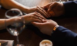 Nowy trend w randkowaniu. Pebbling ma związek z pingwinami