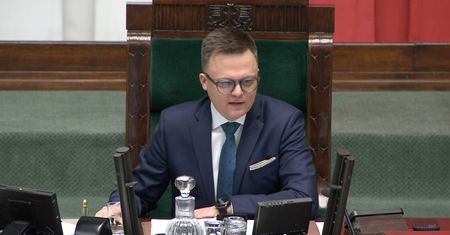 "Dawaj Zbychu, dawaj". Hołownia zacytował okrzyki posłów w Sejmie