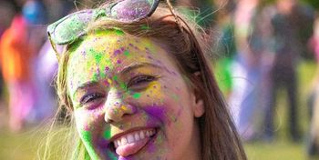 Kolorowe szaleństwo na Olkówku. Festiwal Kolorów powraca na Ursynów!