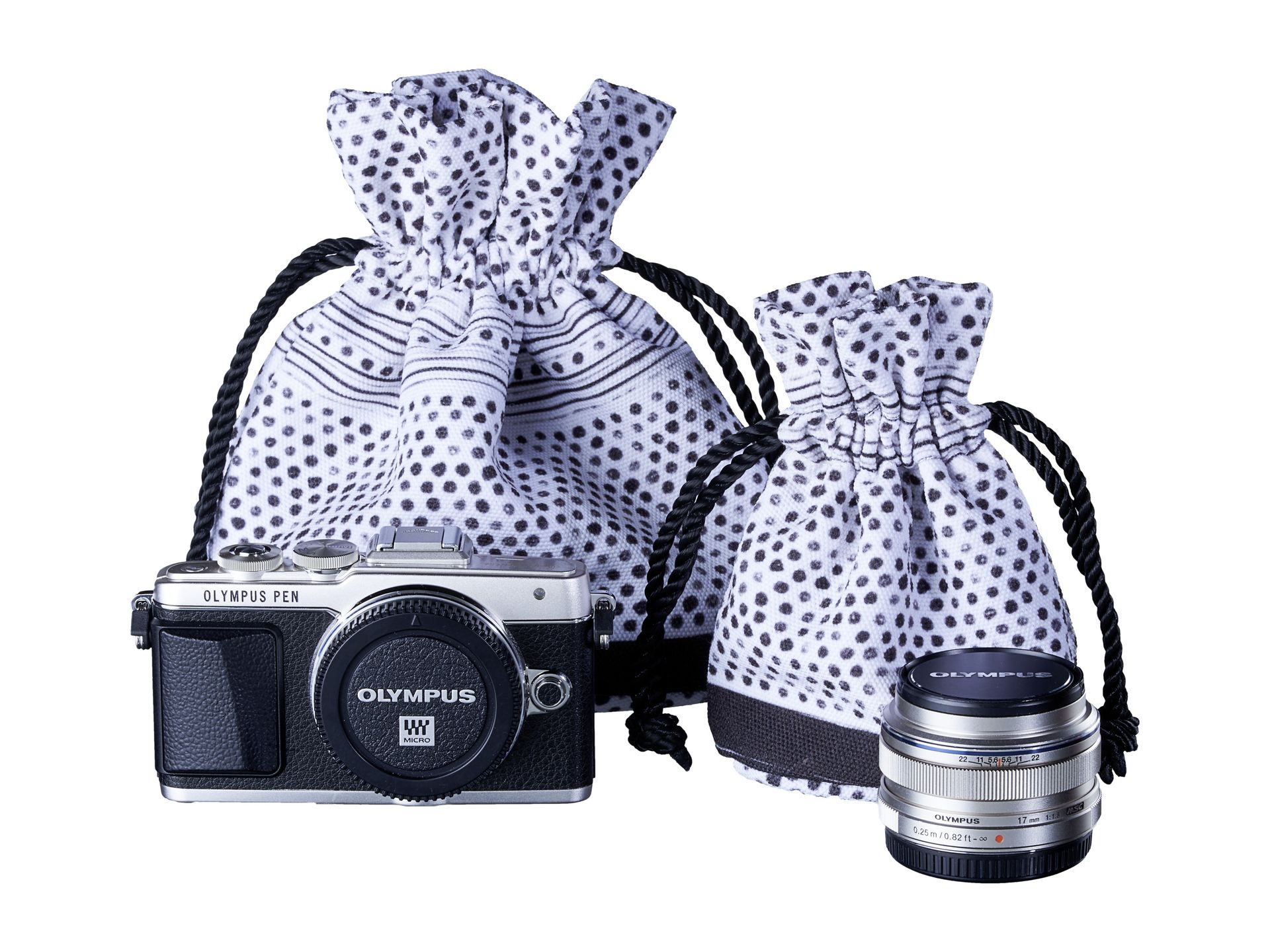 Olympus stawia na styl – nowa kolekcja akcesoriów fotograficznych FASHION 17
