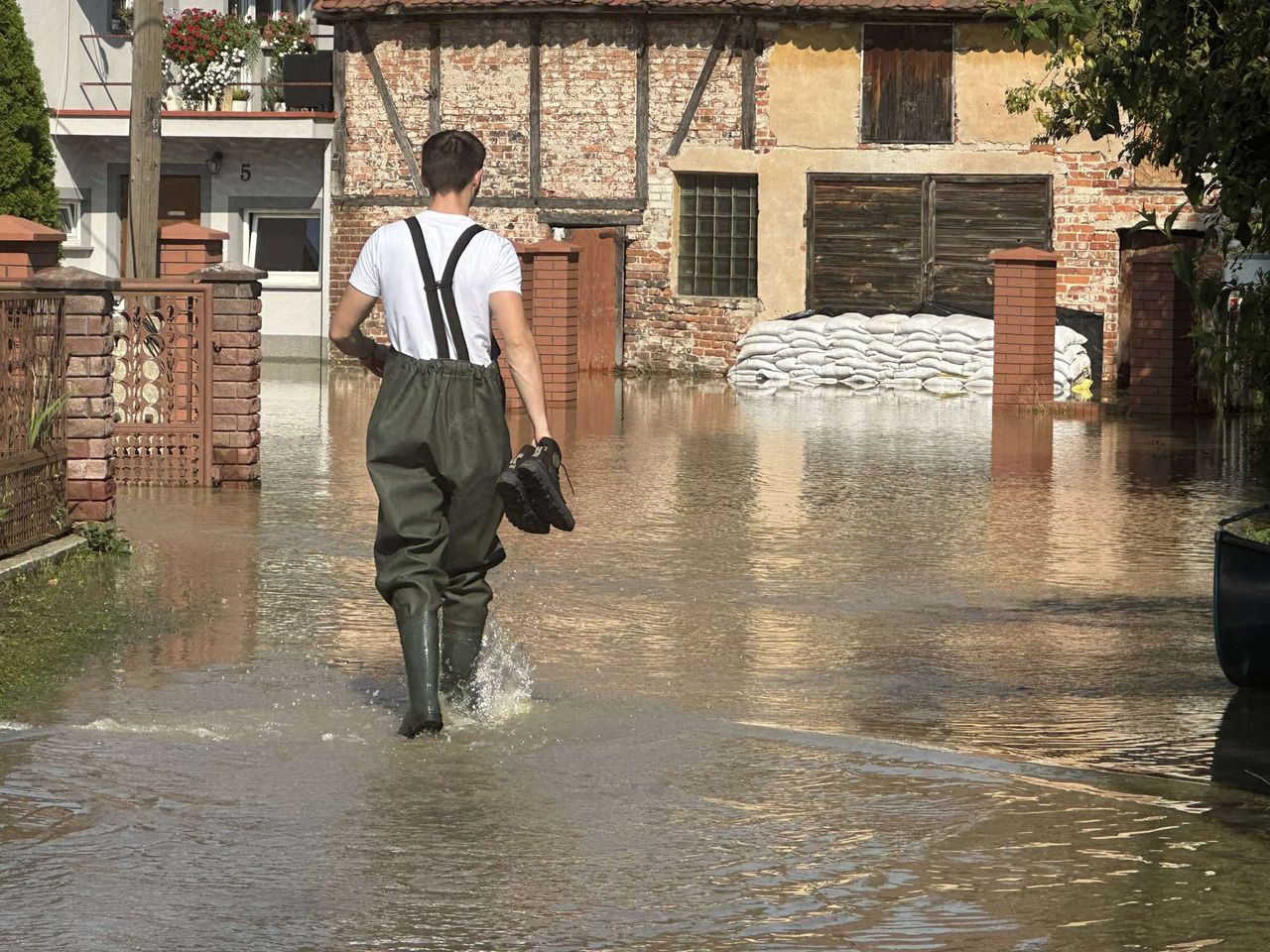 Walka z żywiołem w Ścinawie pod Oławą