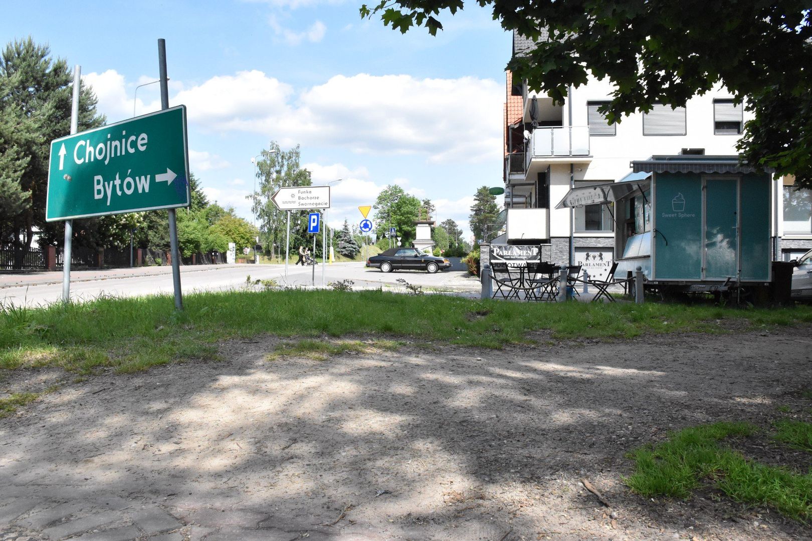 Wniosek o decyzję lokalizacyjną masztu 5G dotyczy działki prywatnej, na której w sezonie letnim stoi budka z lodami